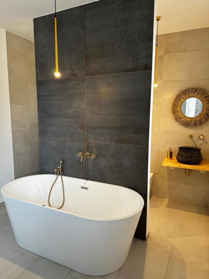 Il Gelsomino Luxury Suites Bari Exterior photo