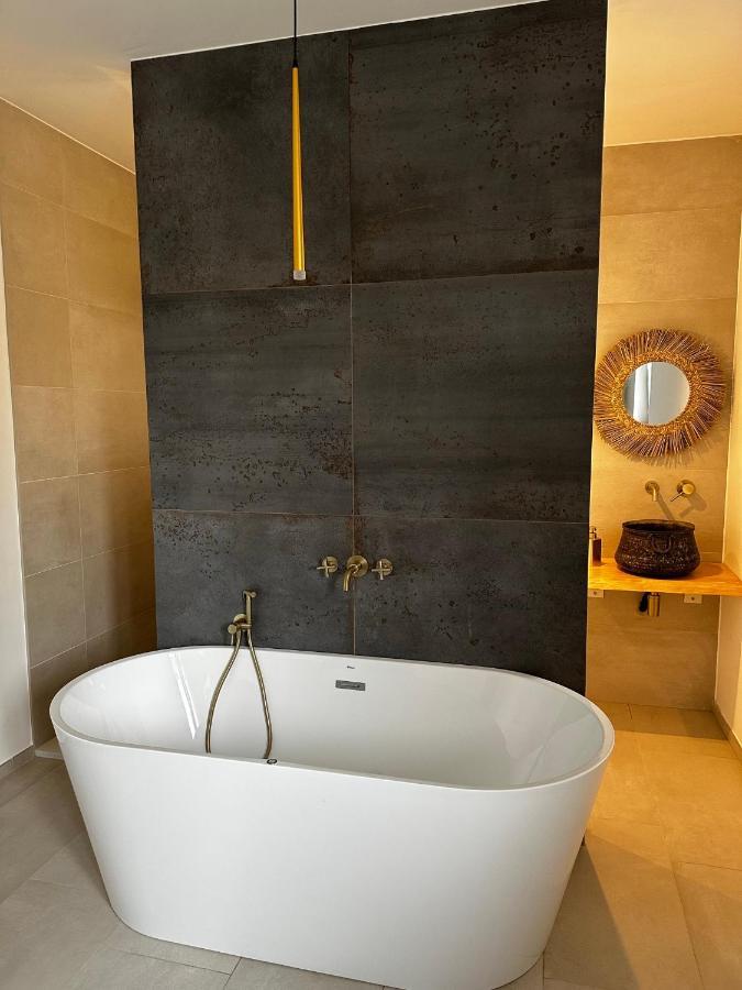 Il Gelsomino Luxury Suites Bari Exterior photo
