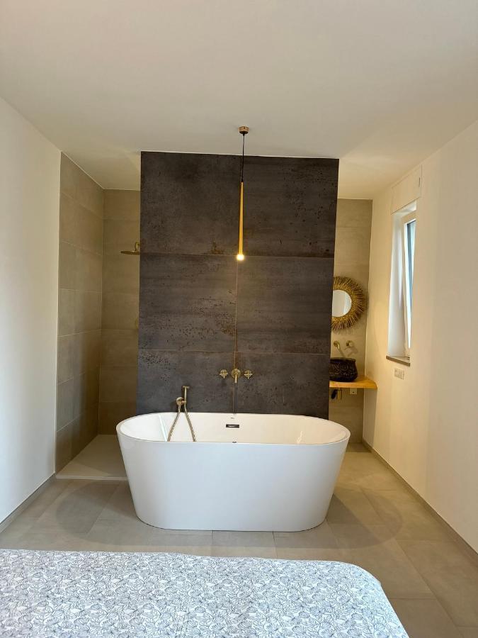Il Gelsomino Luxury Suites Bari Exterior photo