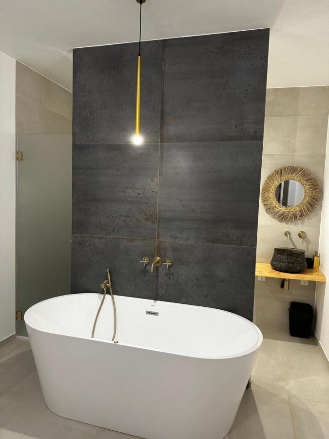 Il Gelsomino Luxury Suites Bari Exterior photo
